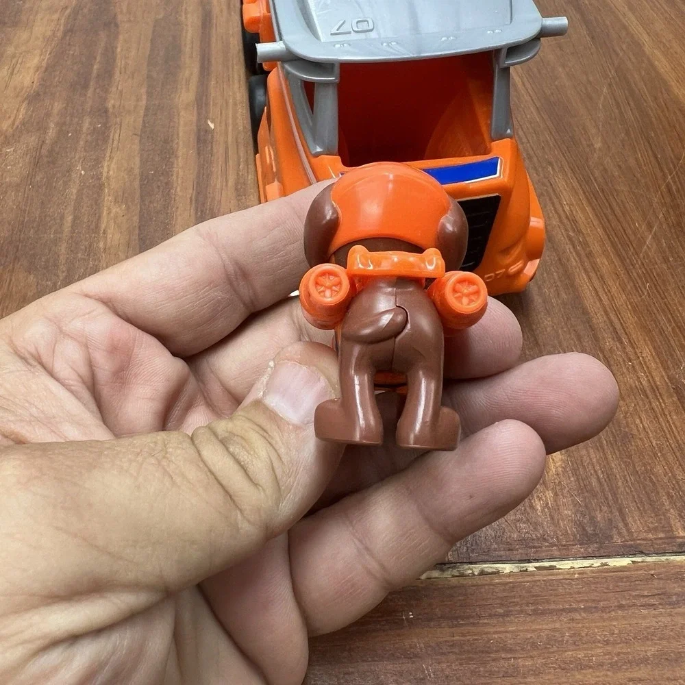 PAW Patrol, Big Truck Pup's Zuma Transforming Toy Trucks with Collectible Action